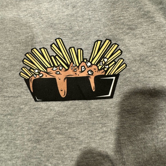 Rare Under armour Toronto poutine/food truck tshirt - Picture 4 of 6
